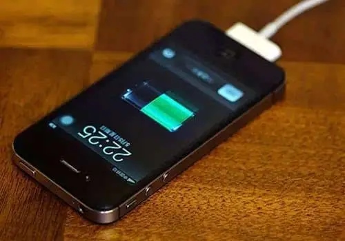 手机充电要一次性充满？99％的人都错了，这些误区要远离