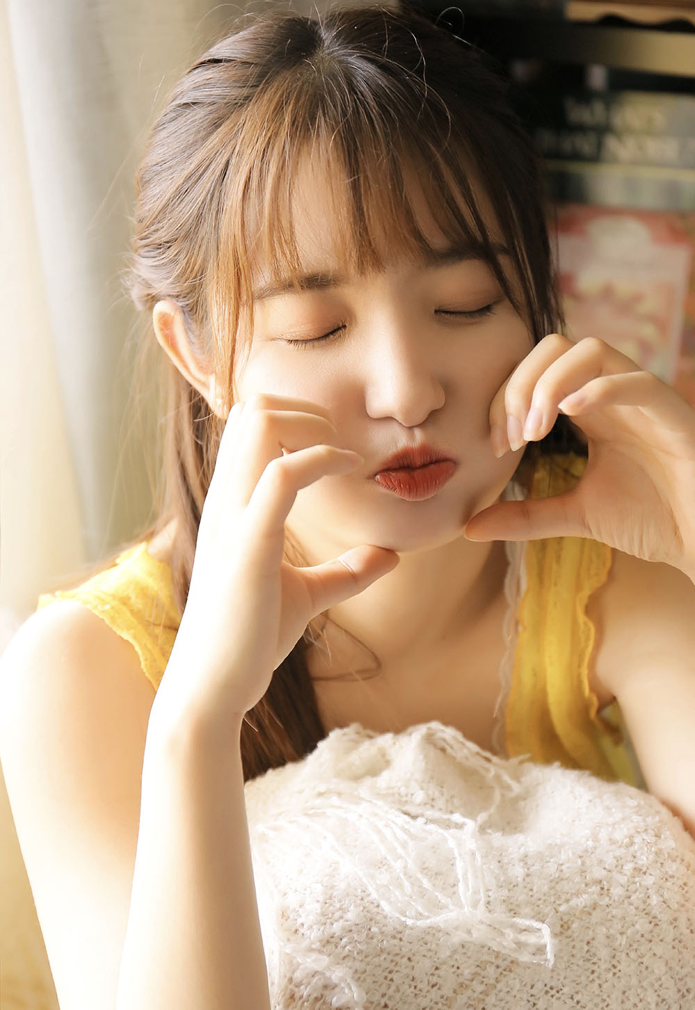 花式比心清纯写真