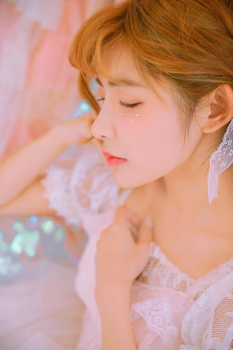 小酒窝-唯美女生 小酒窝清纯写真