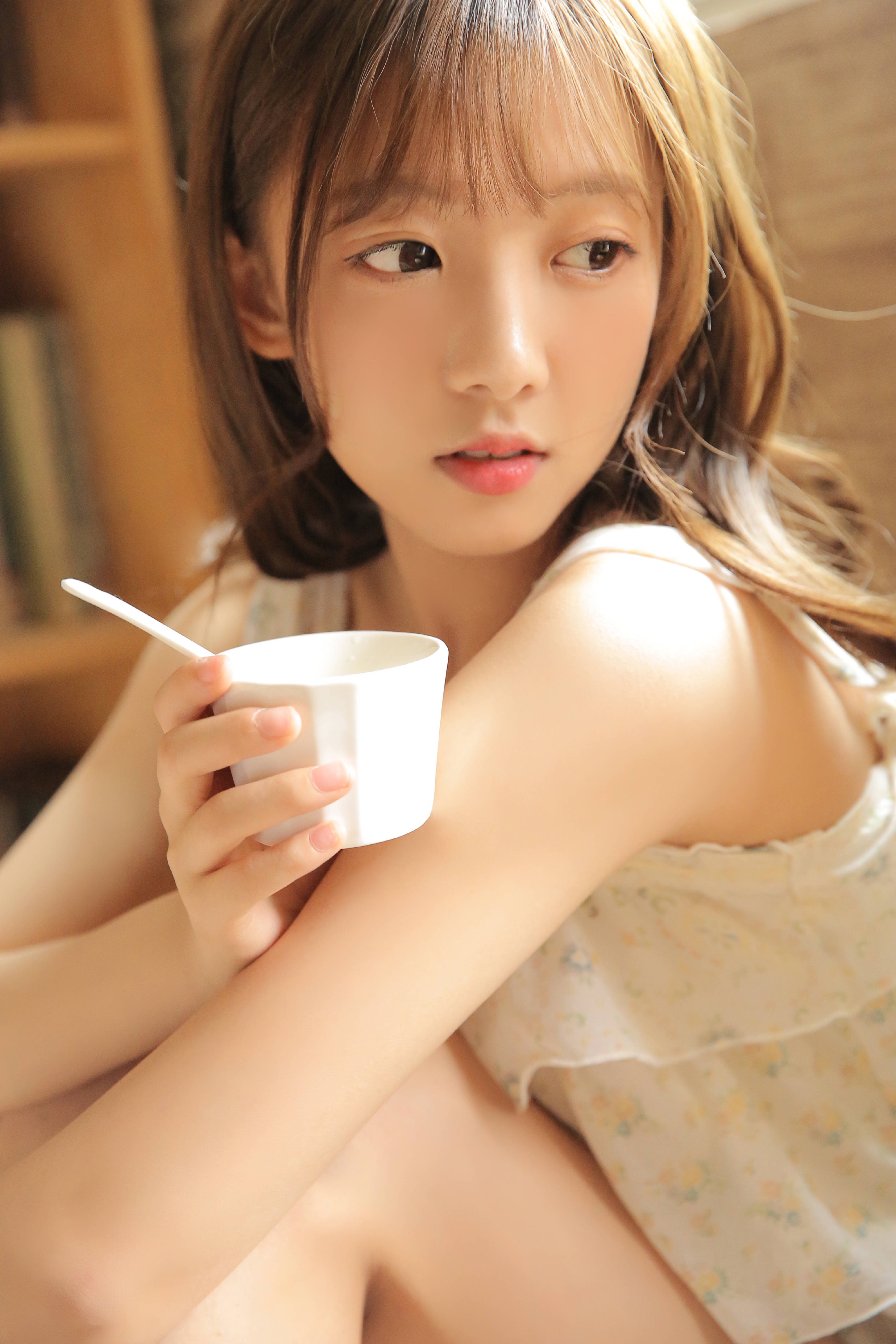 酸酸的，甜甜的清纯写真