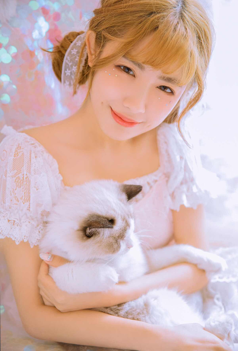 小酒窝-唯美女生 小酒窝清纯写真