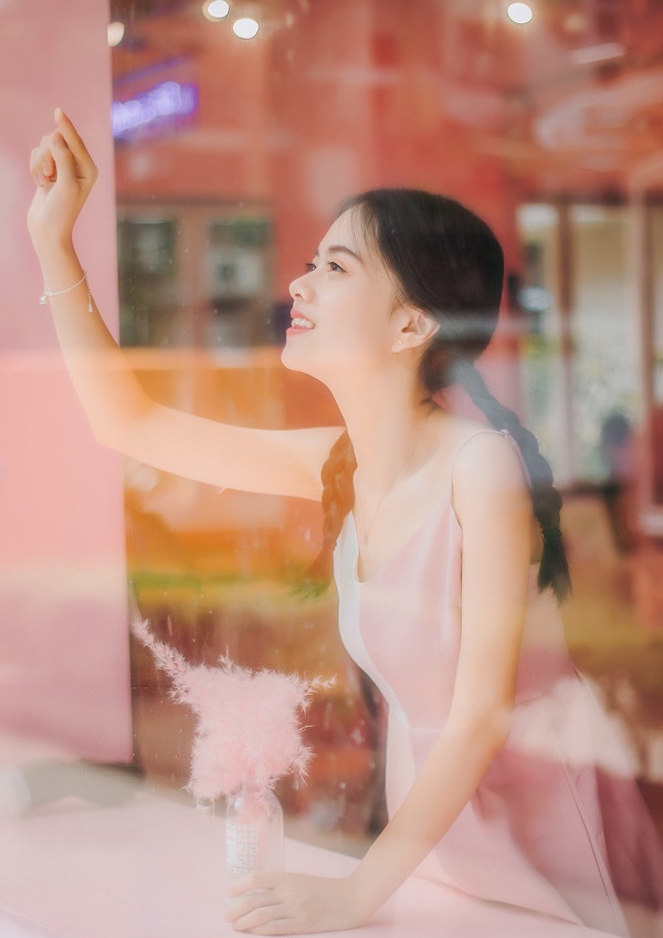 玻璃窗-唯美女生 玻璃窗清纯写真