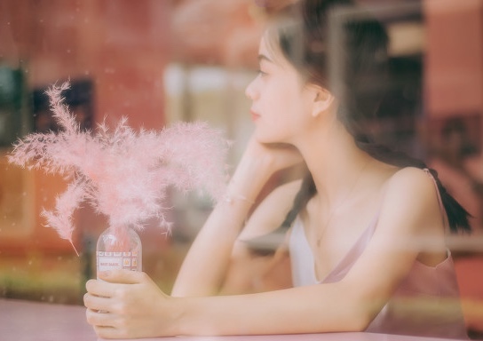 玻璃窗-唯美女生 玻璃窗清纯写真