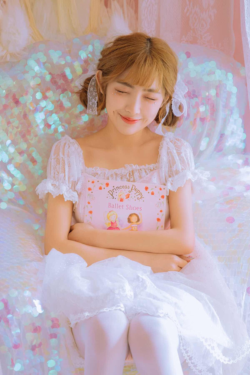 小酒窝-唯美女生 小酒窝清纯写真