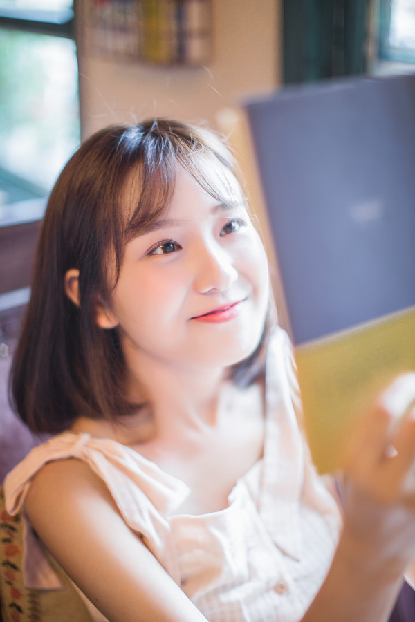 街角的咖啡店-唯美女生 街角的咖啡店清纯写真