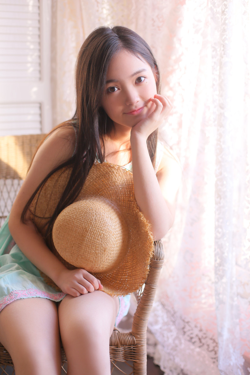 晴日共剪窗-唯美女生 晴日共剪窗清纯写真