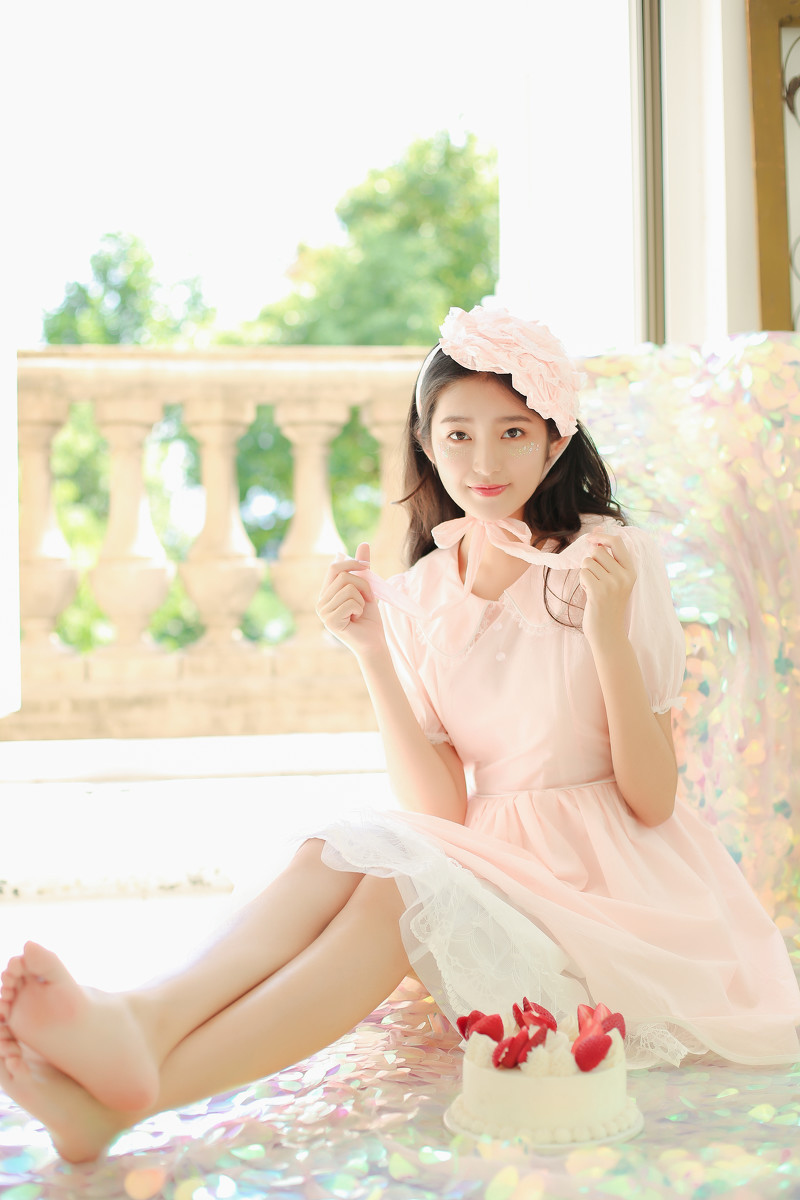 你的眼睛柔软明亮清纯写真