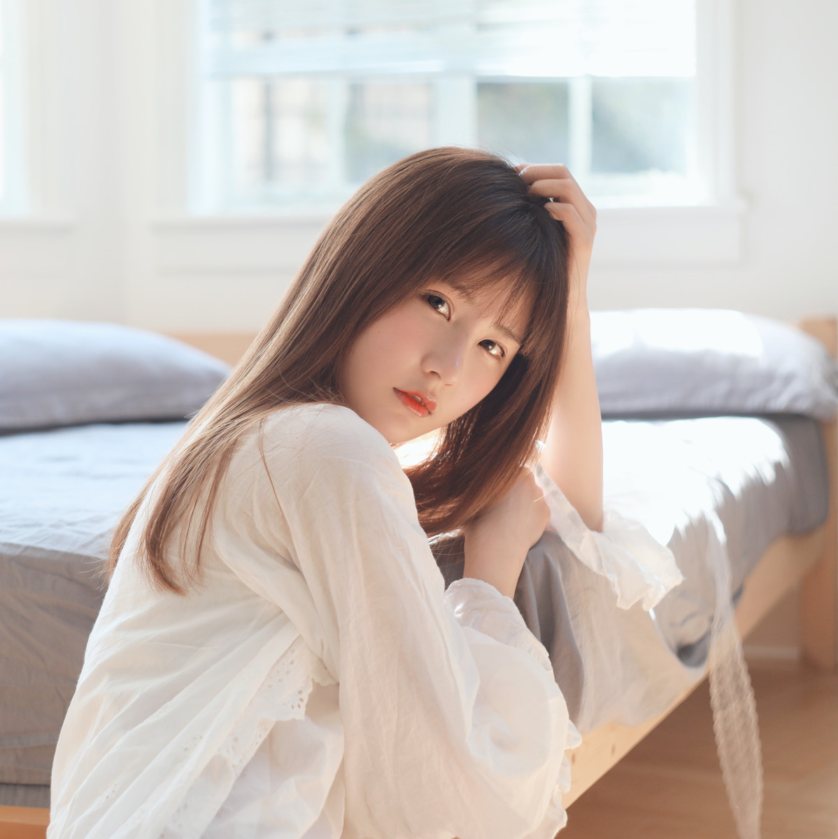 甜美警告清纯写真