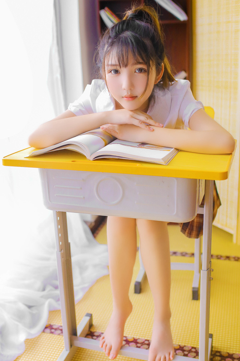 夏时令-唯美女生 夏时令清纯写真